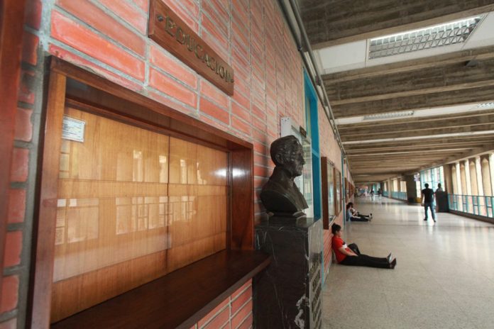 Escuela de Educación de la UCAB