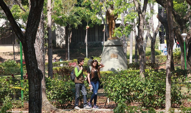 UCAB convoca a sus exprofesores