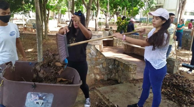 Estudiantes recuperan