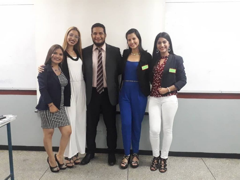 Estudiantes de Bionálisis de la UC-Aragua