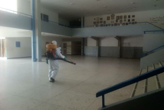 Movimiento Estudiantil organizó fumigación