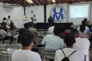 Juvetud-insular-debate-sobre-una-posible-Ley-de-Universidades