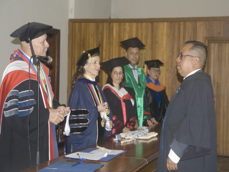 Foto_02_Grados_51Aniversario_NURR