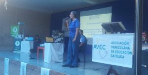 Foto_03_Expo_Carreras_2025_NURR_ULA-750x382