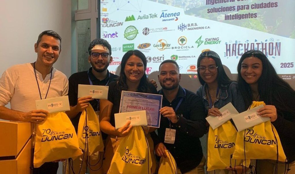 UCV-UCEVISTAS-GANAN-HACKATHON-03-1080x640