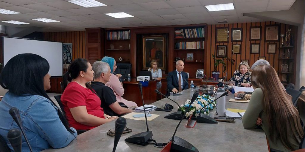 SECION-DEL-CONCEJO-DE-LA-FACULTAD-DE-ODONTOLOGIA-3-1280x640