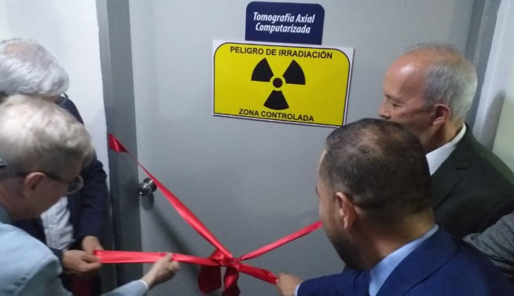 UCV-ENTREGA-DE-EQUIPOS-DE-TOMOGRAFIA-CEDIVI-09