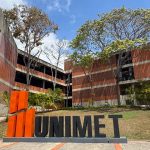 Egresado de UNIMET crea página web para centralizar información y recursos