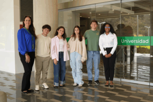 tsize_600x400_Imagen-Digitel-otorga-becas-a-la-UMA