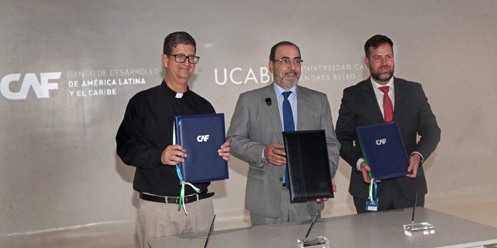 Visita-representantes-CAF-a-la-UCAB-MSarda-48-1280x640