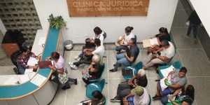 Clinica-Juridica-UCAB-oficinas-y-personal-sep-2025-MSarda-55-1280x640
